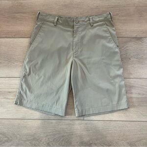 Men’s Nike Dri Fit Golf Shorts Size 32